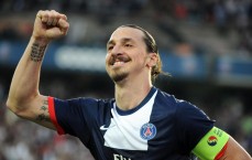 中国体彩-拜仁高层埃贝尔赞誉诺伊尔为世界顶尖门将 确认即将启动续约对话